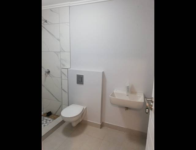 2 BEDROOM APARTMENT FOR SALE IN UMHLANGA RIDGE